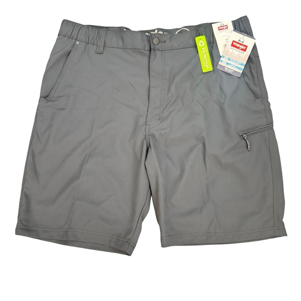 NWT Wrangler Outdoor Field Utility Shorts UPF Gray Men's 40 Hiking Gorpcore